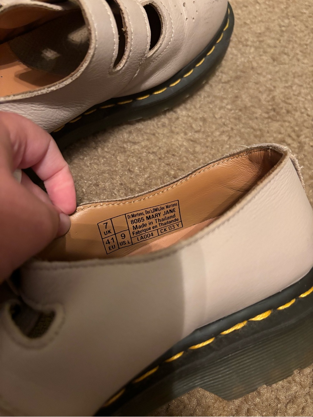 Dr. Martens 8065 Virginia Leather Mary Jane Buckle Taupe Beige Size Women’s 9 - Picture 3 of 4